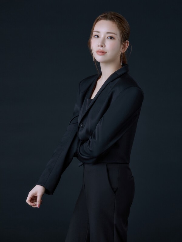 '뮤지컬 여신' 정선아, ‘청초美’ 가득 새 프로필 사진 공개...