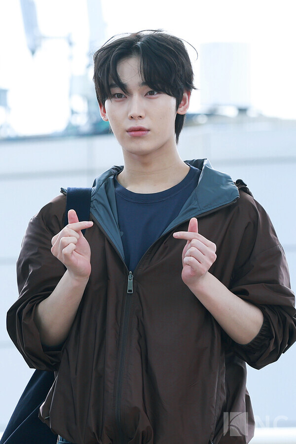 [NC포토] 엔하이픈 선우, 귀염귀염 열매 먹었어요~