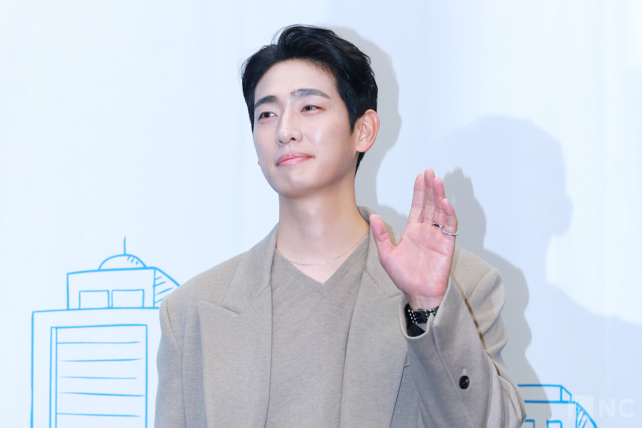 [NC포토] 윤박, 가을 남자