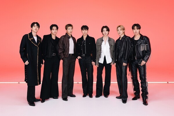 BTS、7人完全体で復帰 『ARIRANG』と『SWIM』で新章へ…“BTS 2.0”を語る
