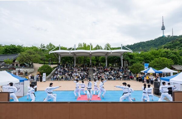 DDP taekwondo street performance scene