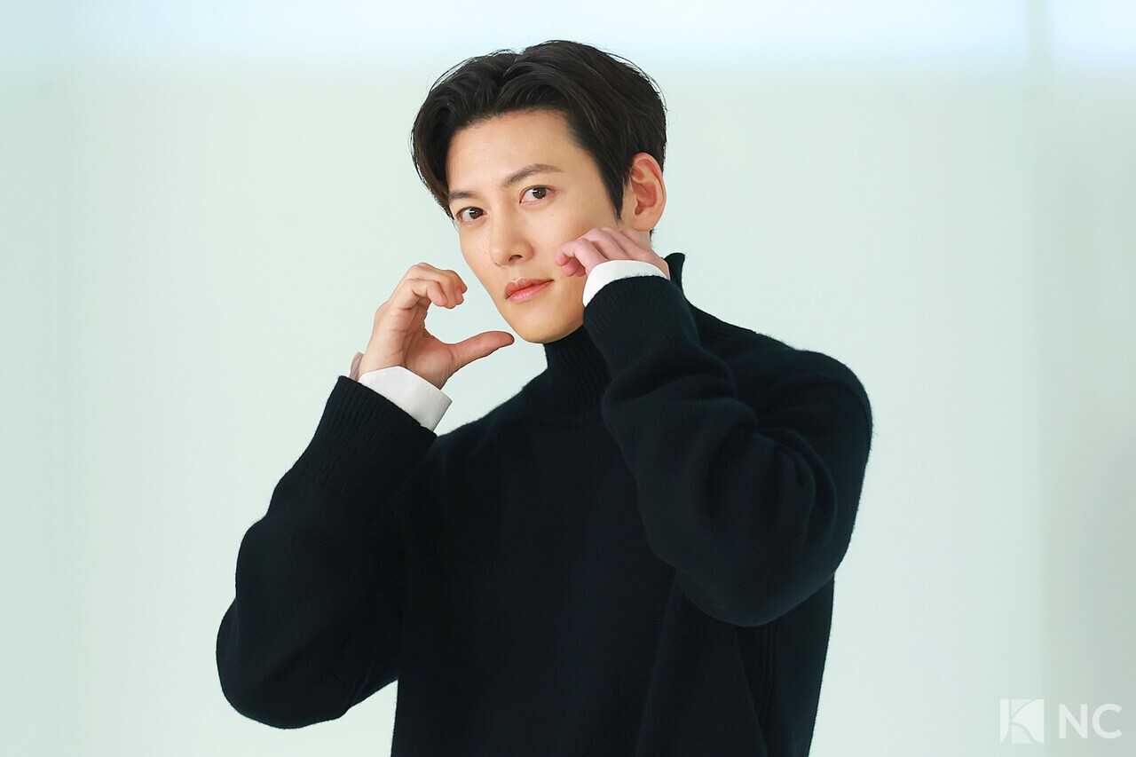 [NC포토] 지창욱, 블랙 앤 화이트의 정석