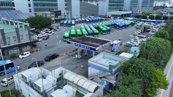 '추적 60분' <b>사모펀드</b>는 왜 버스 회사를 사들였나