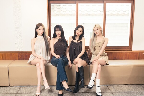[인터뷰③] <b>키스오브라이프</b>, "3주년 뭉클한 반환점…여름 책임질 '나의...