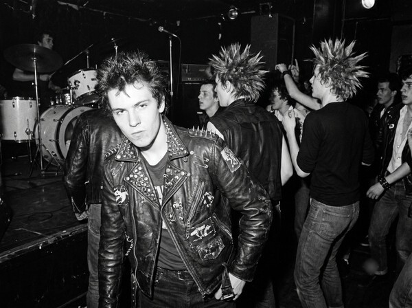 [Fashion N Story] The Leather Jacket: How a Flight-Era Essential Became ...