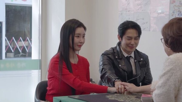 <b>김상혁</b>, 솔로 탈출하나...<b>유채련</b>과 정식 <b>데이트</b> "난 최후의 승자"('신랑...
