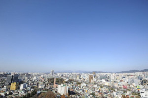 [오늘의날씨] <b>전국</b> 대체로 맑음, 곳곳 <b>눈소식</b>…미세먼지 '좋음·보통'