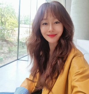 52세 김지수 동안미모